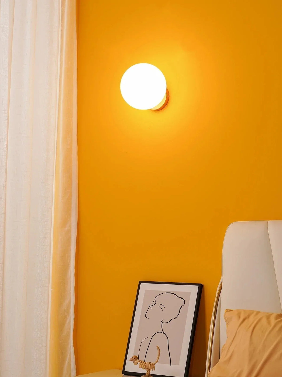 Metavaya Wall lamp Tip of The Tongue Wall Lamp