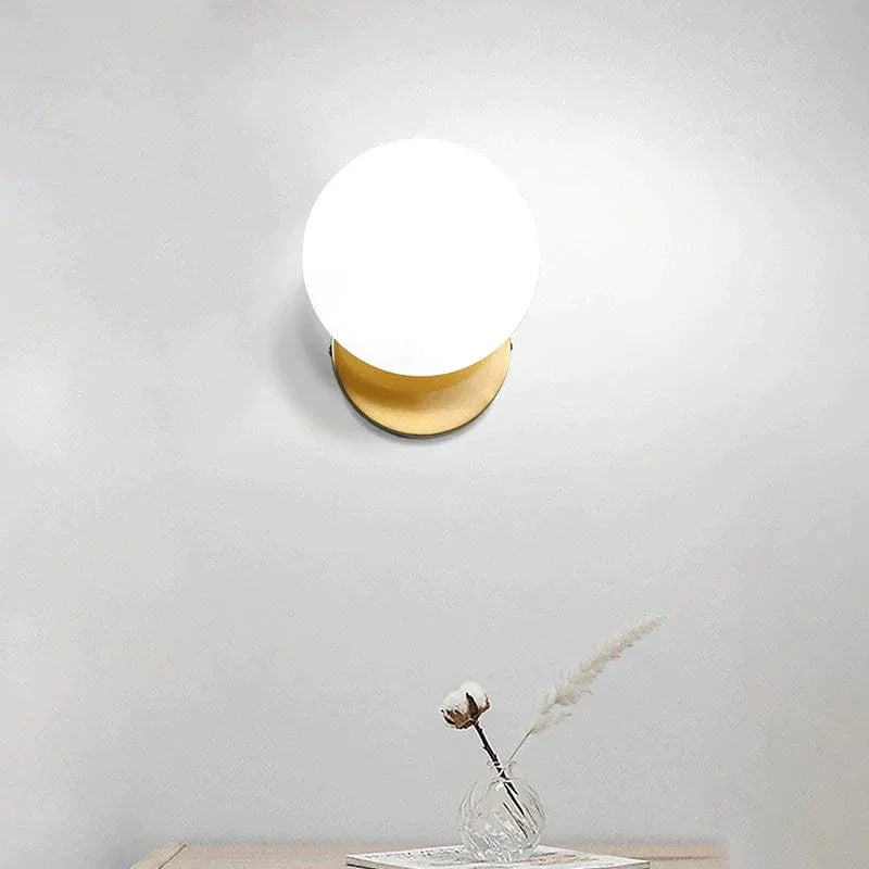 Metavaya Wall lamp Tip of The Tongue Wall Lamp