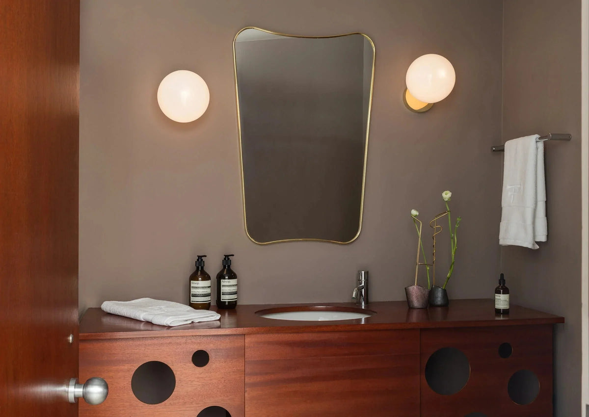 Metavaya Wall lamp Tip of The Tongue Wall Lamp