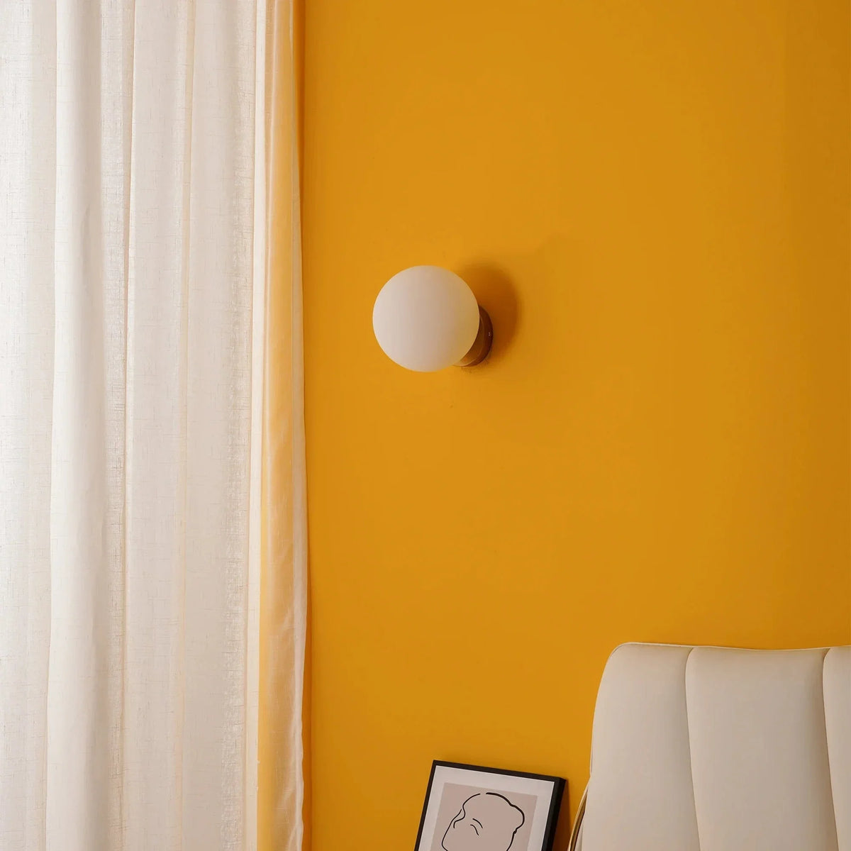 Metavaya Wall lamp Tip of The Tongue Wall Lamp