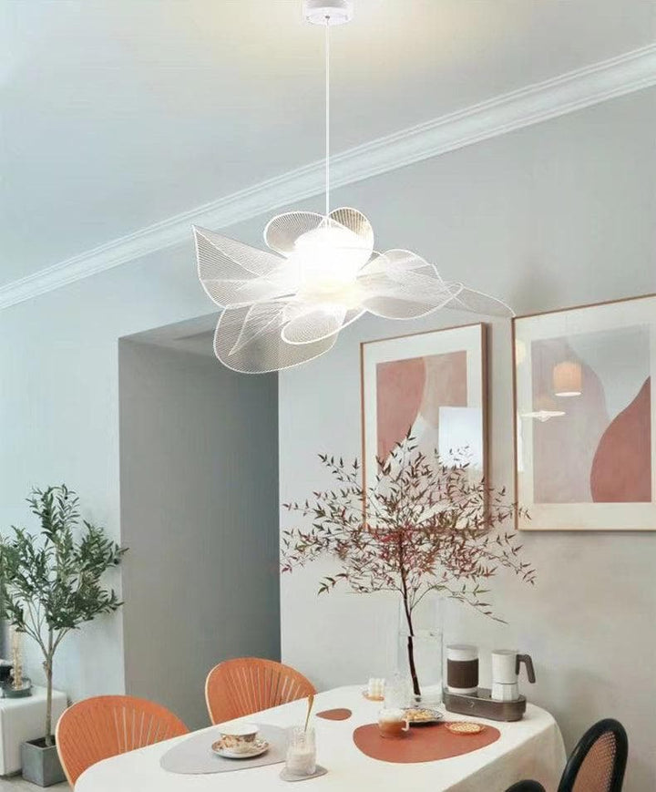 Metavaya Pendant Light La Belle Etoile Pendant Light