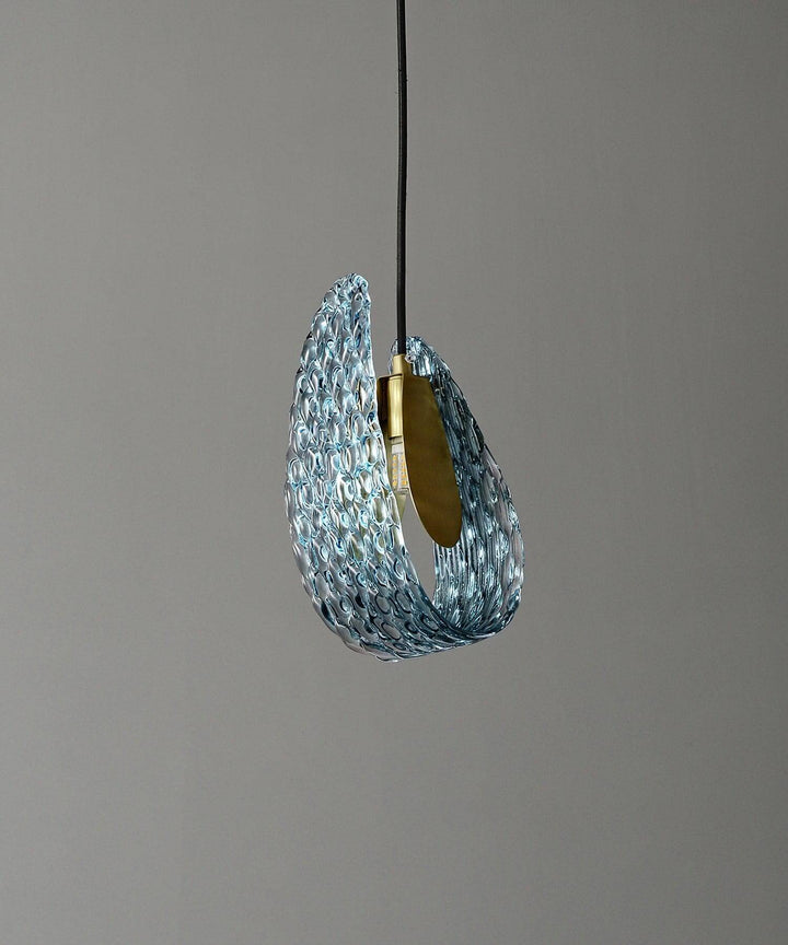 Metavaya Pendant light Dia 13cm x H 23cm / Φ 5.1″ x H 9″ / Brass+Blue Petal Blue Glass Pendant Light 662668885810 M202404205-1