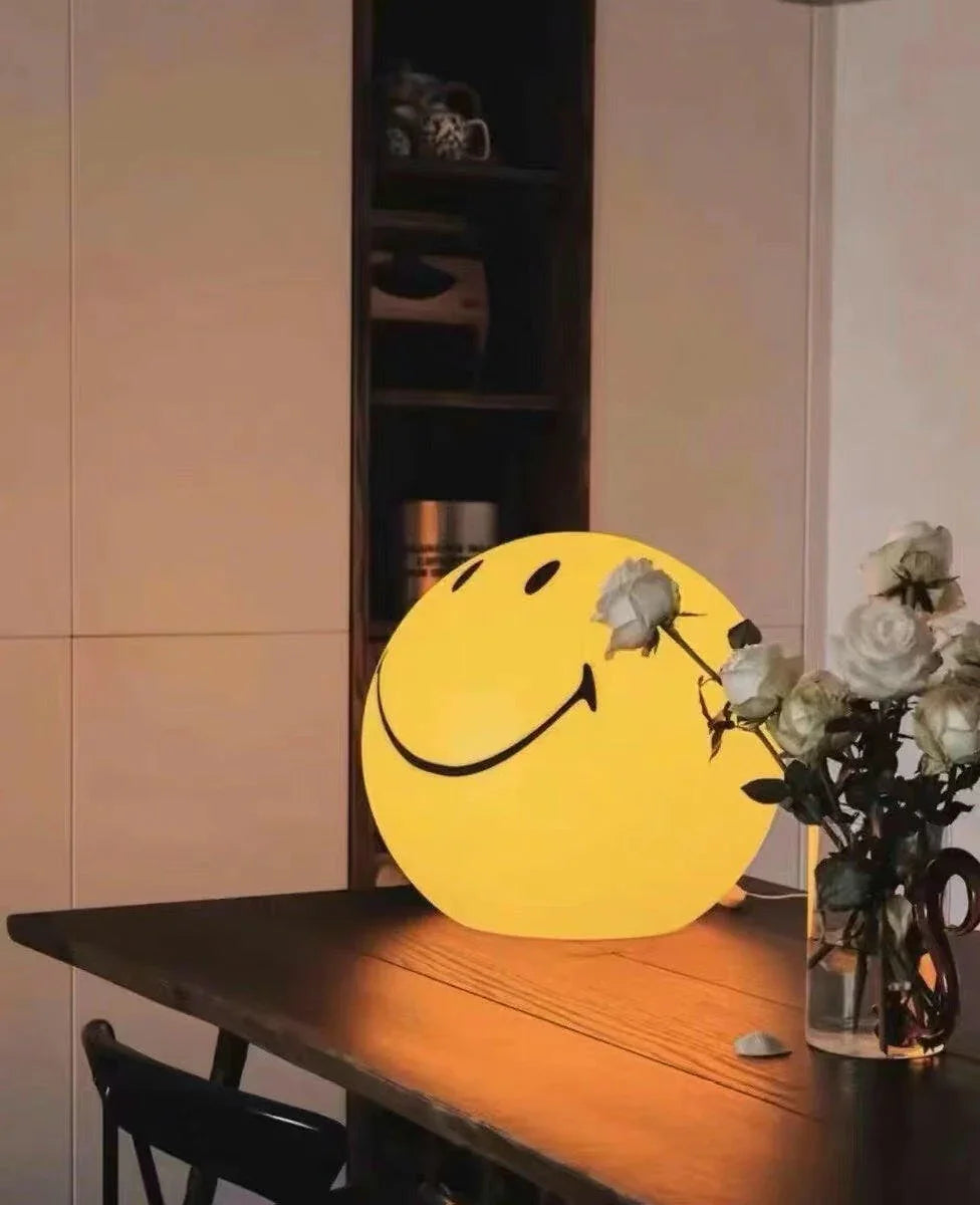 Smiley Table Lamp – Metavaya