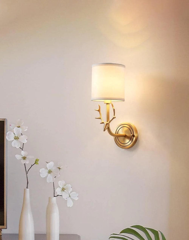 Metavaya Wall lamp Brass Antler Sconce