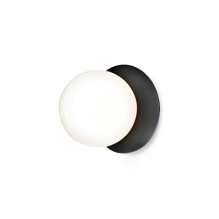 Metavaya Wall lamp Dia 20cm x H 18cm / Black / Opal Liila Wall Lamp 323232417263 M2022100403-4 Liila Wall Lamp | Nuura Liila Wall Sconce