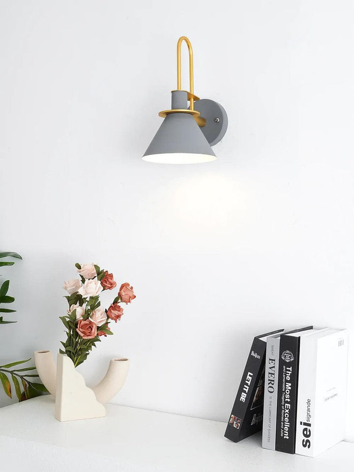 Metavaya Wall lamp Nordic Metal Sconce