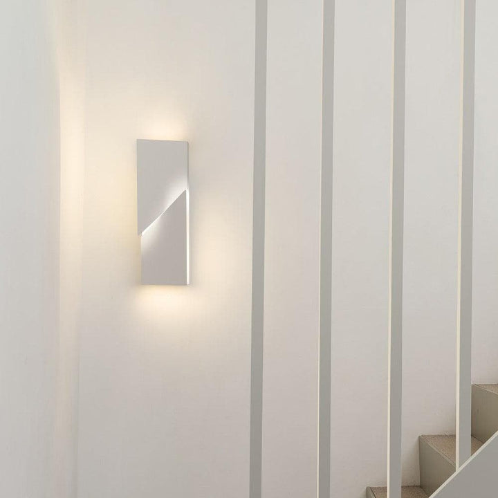 Metavaya Wall lamp L 45cm x W 15cm / White / Warm White Shadows Grand Sconce 822706697908 ML-550-1