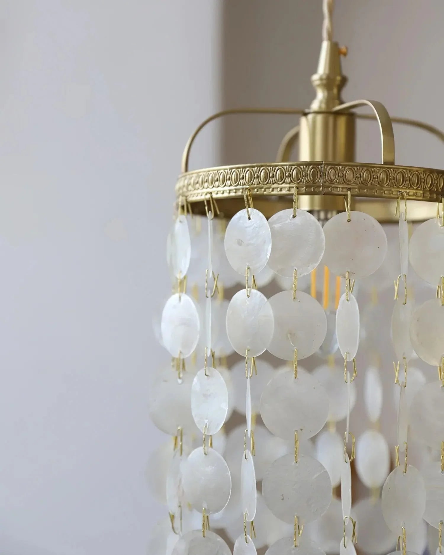 Shell Pendant Lights & Fixtures for Sale – Metavaya